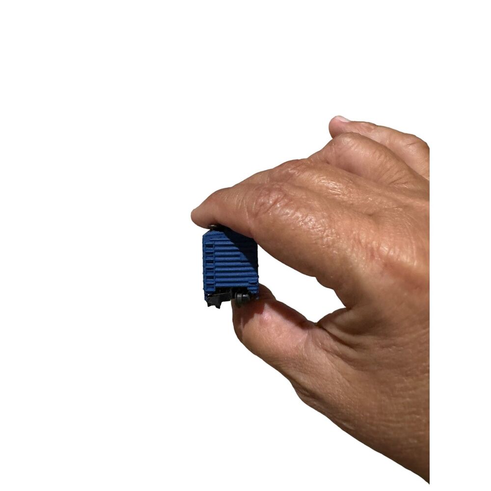 ATLAS NSCALE TRAIN CAR, FLORIDA EAST COAST SPEEDWAY BLUE BOX CAR. - Picture 7 of 9